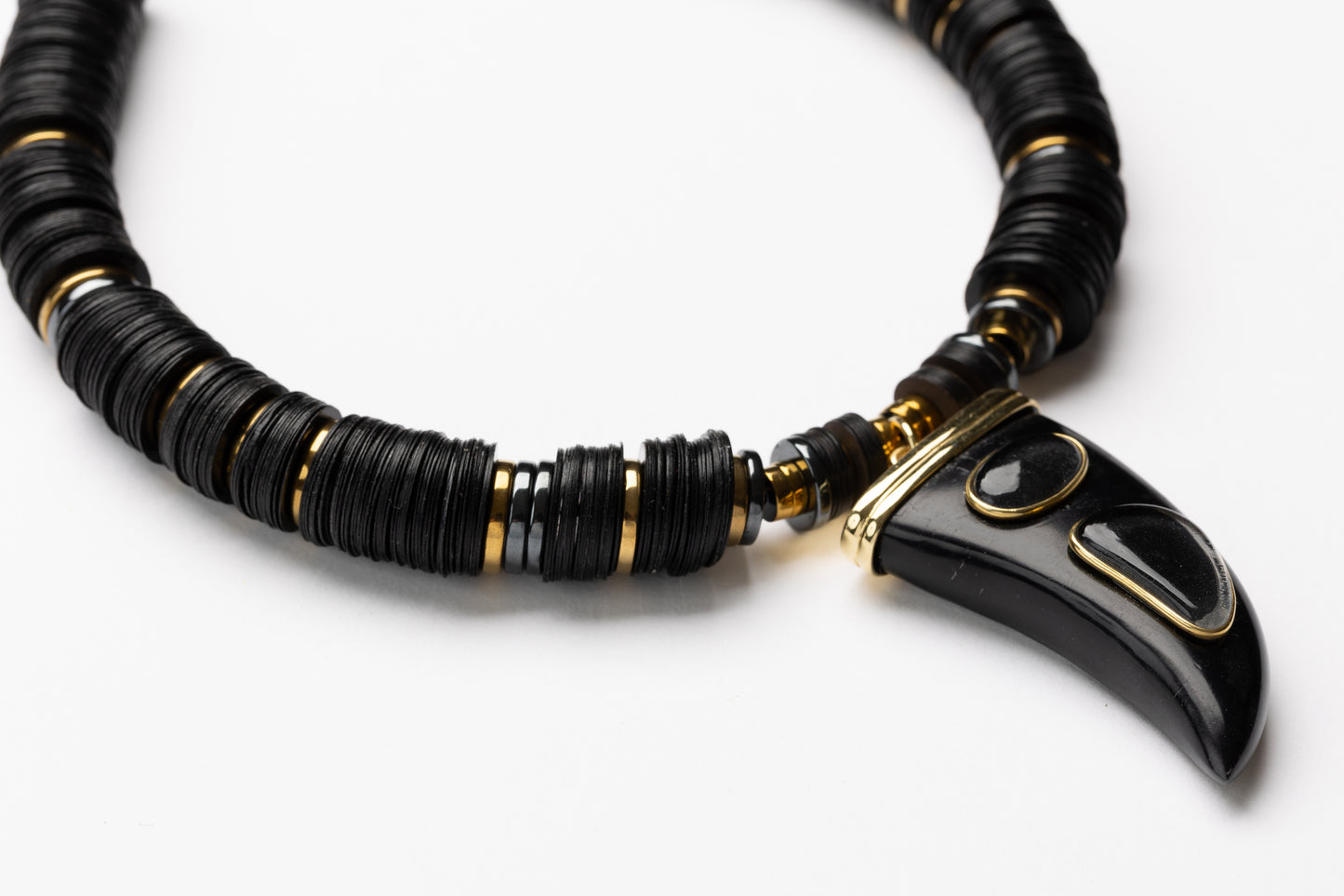 Puka Madre Onyx Zanna