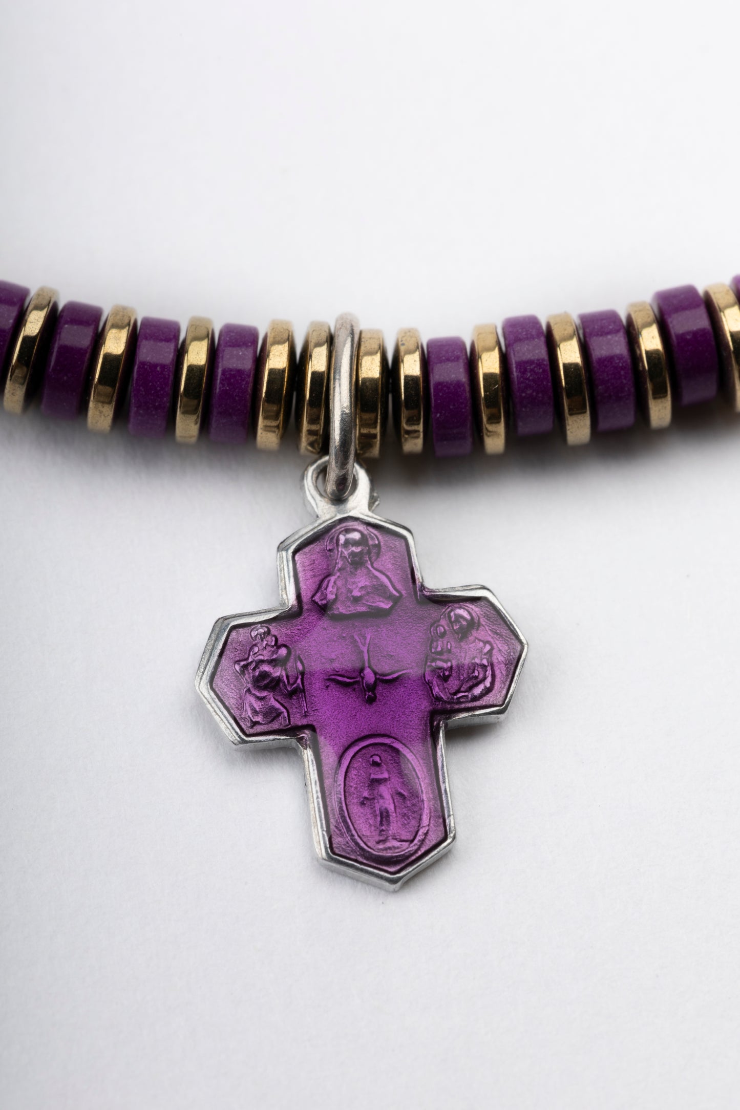 Fe Crux Viola