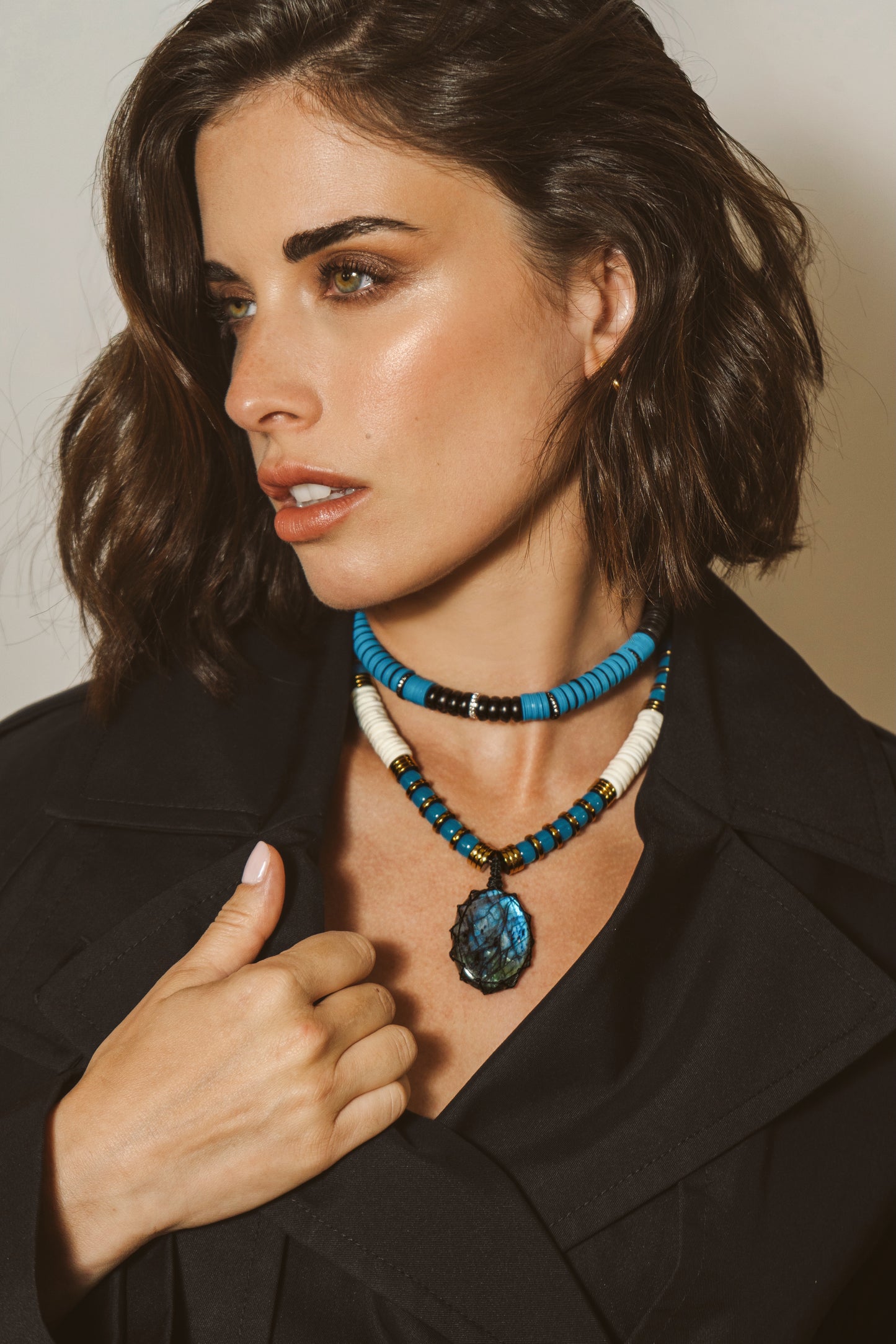 Jaipur Sea/Black Ante Beads