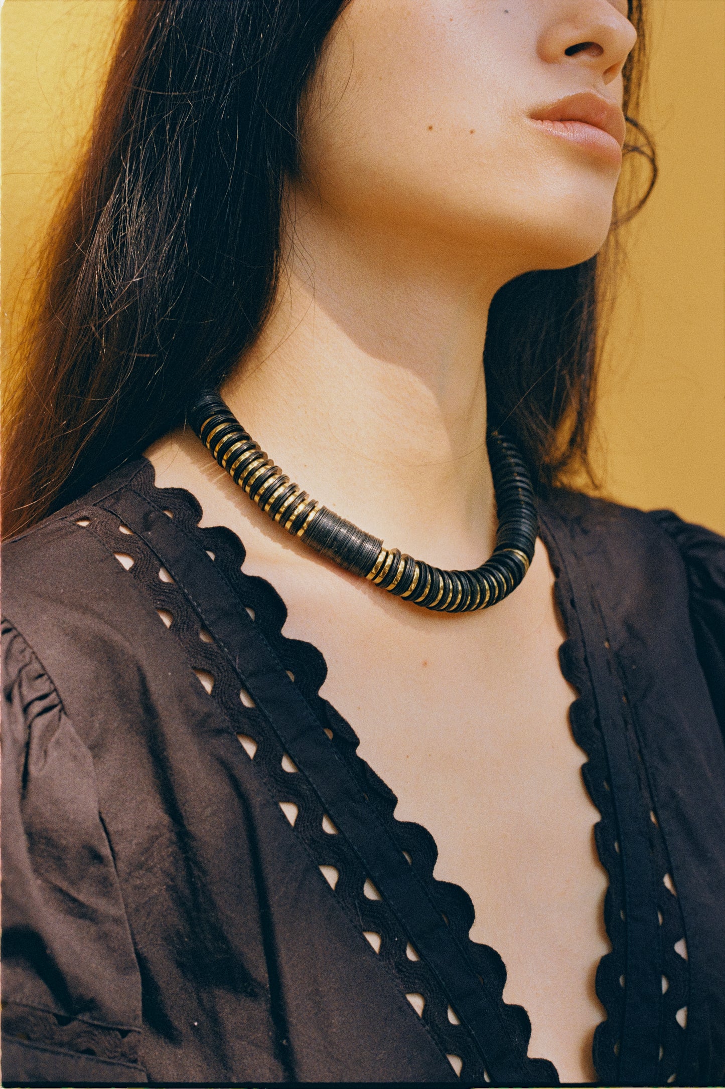 Jaipur Black Aura Oro