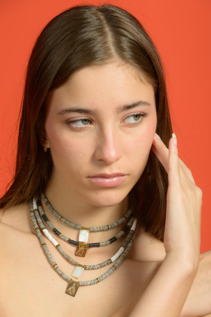 Fe Ania Perla Escapular